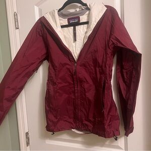 LIKE NEW Patagonia Women’s H2NO Full Zip Rain Jacket with Duck-bill Hood